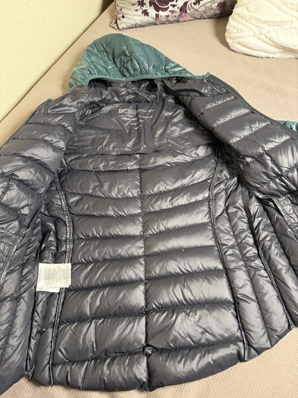 BCBGeneration Hooded Packable Puffer Jacket - Teal - Picture 4 of 6